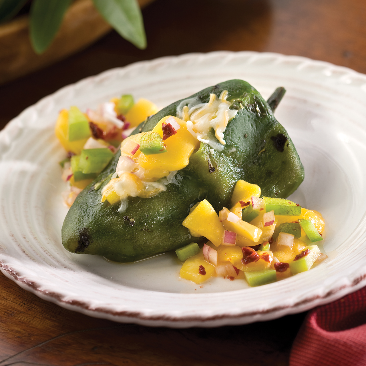 Mango Chile Relleno al Carbon